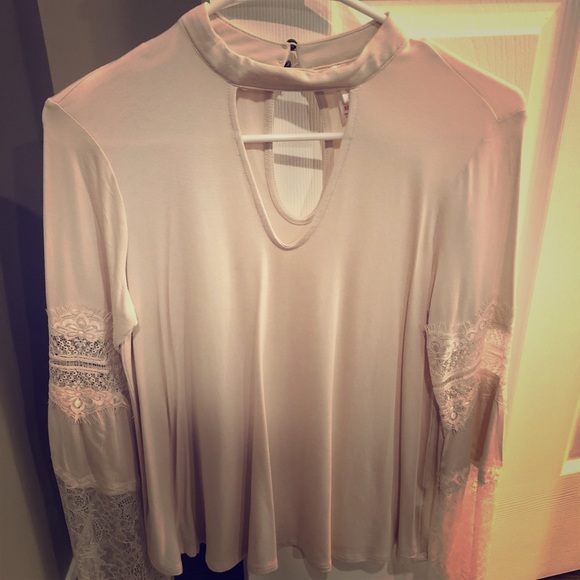 Long sleeve lace detail top with halter neck - Picture 1 of 4